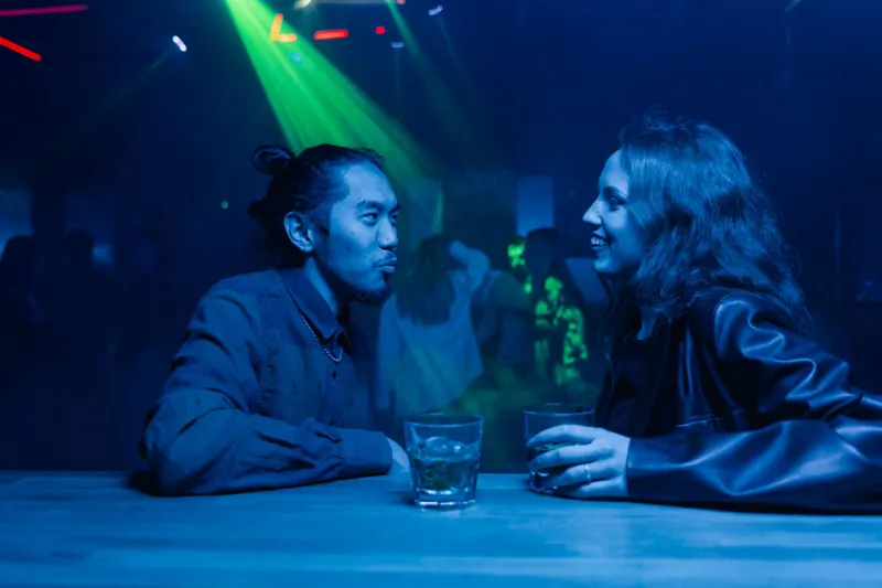 The Last Hour: What Canadians Actually Talk About When the Bar Is About to Close